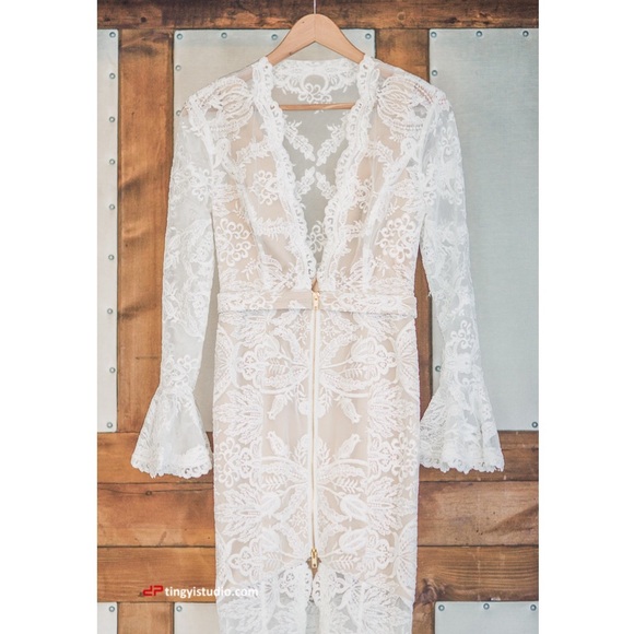 White Runway Gown - Picture 4 of 5